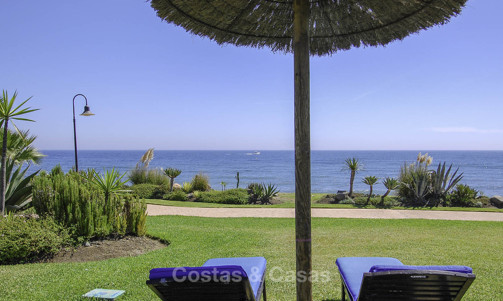 Superieur tuinappartement in een eersteklas complex aan het strand op de New Golden Mile tussen Marbella en Estepona 69397