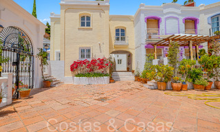 Charmant rijhuis te koop in een gated urbanisatie in de heuvels van Marbella - Benahavis 69487 
