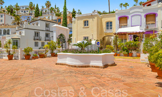 Charmant rijhuis te koop in een gated urbanisatie in de heuvels van Marbella - Benahavis 69489 