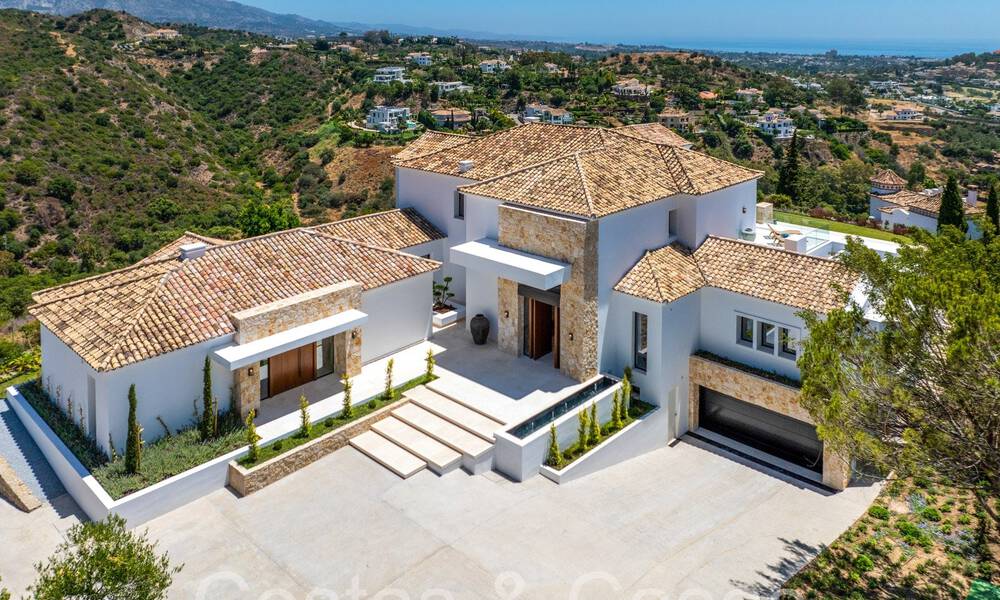 Nieuwbouwvilla in een Mediterrane, Provençaalse stijl te koop in een afgeschermde urbanisatie in Marbella - Benahavis 69884