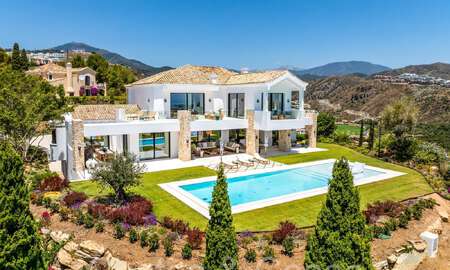 Nieuwbouwvilla in een Mediterrane, Provençaalse stijl te koop in een afgeschermde urbanisatie in Marbella - Benahavis 69886