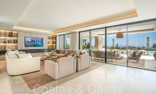 Nieuwbouwvilla in een Mediterrane, Provençaalse stijl te koop in een afgeschermde urbanisatie in Marbella - Benahavis 69917 