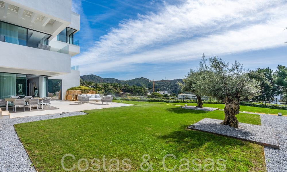 Instapklare luxevilla met panoramische vergezichten te koop in een gated community van Benahavis - Marbella 70025