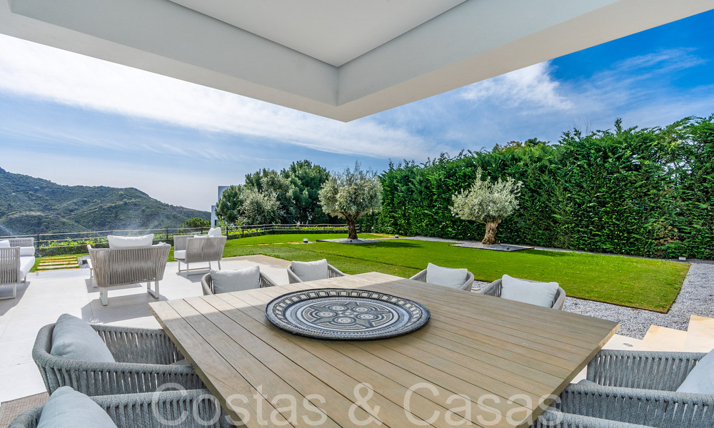 Instapklare luxevilla met panoramische vergezichten te koop in een gated community van Benahavis - Marbella 70026