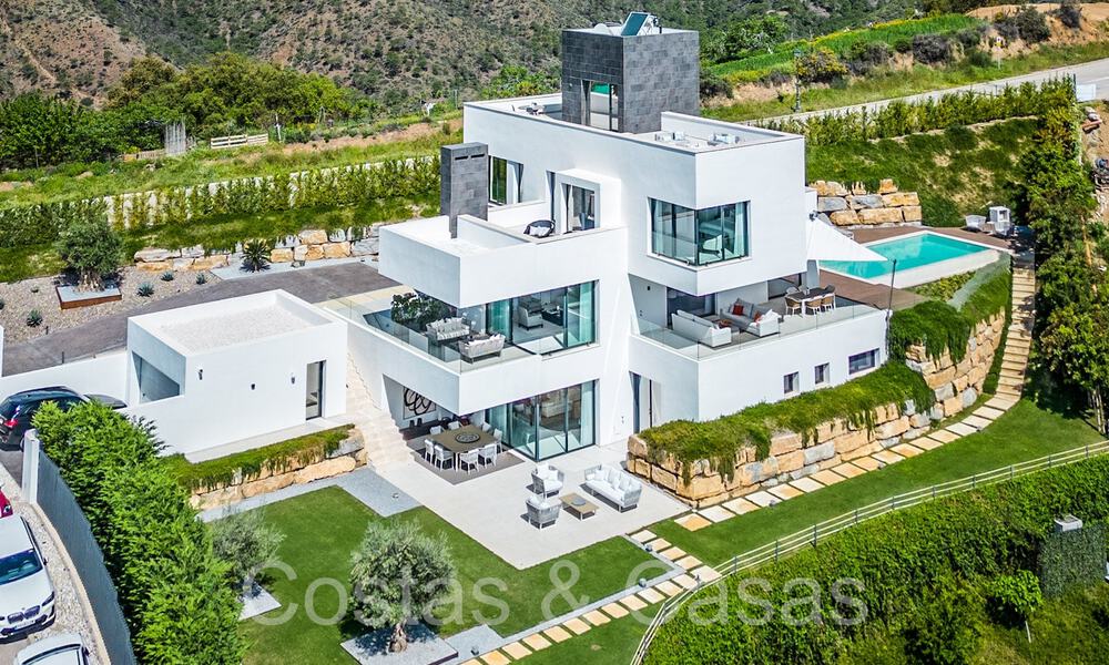 Instapklare luxevilla met panoramische vergezichten te koop in een gated community van Benahavis - Marbella 70029