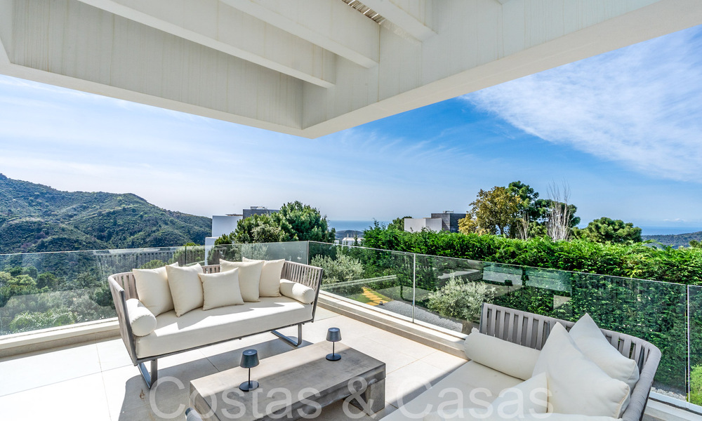 Instapklare luxevilla met panoramische vergezichten te koop in een gated community van Benahavis - Marbella 70050