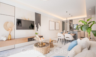 Luxueus gerenoveerd appartement met golf- en zeezicht te koop, grenzend aan een vooraanstaande golfbaan in La Quinta, Benahavis - Marbella 69936 