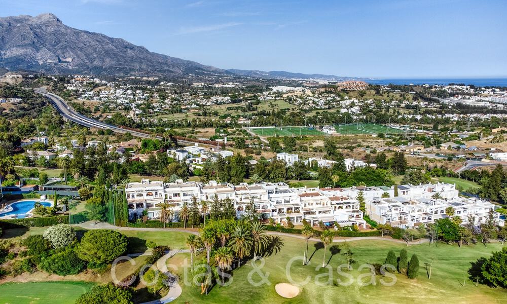 Luxueus gerenoveerd appartement met golf- en zeezicht te koop, grenzend aan een vooraanstaande golfbaan in La Quinta, Benahavis - Marbella 69950