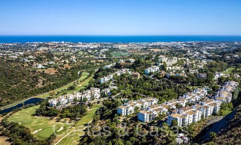 Instapklaar, verfijnd penthouse te koop in een gated golfenclave van La Quinta in Benahavis - Marbella 70182