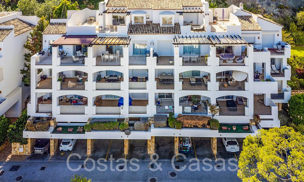 Instapklaar, verfijnd penthouse te koop in een gated golfenclave van La Quinta in Benahavis - Marbella 70184