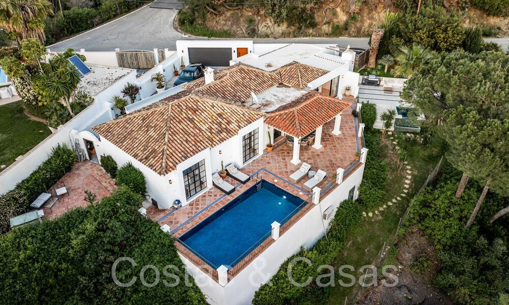 Gelijkvloerse luxevilla in eigentijdse mediterrane bouwstijl te koop omgeven door natuur in El Madroñal, Benahavis - Marbella 70249