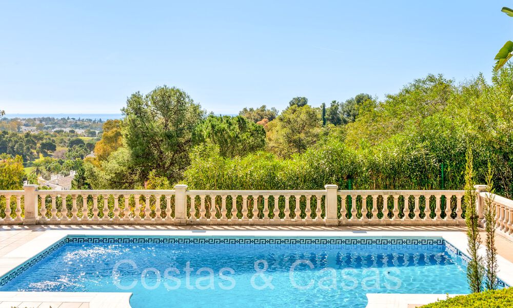 Luxueuze villa met traditionele bouwstijl te koop in een gated community van La Quinta, Benahavis - Marbella 70313