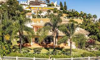 Luxueuze villa met traditionele bouwstijl te koop in een gated community van La Quinta, Benahavis - Marbella 70315 