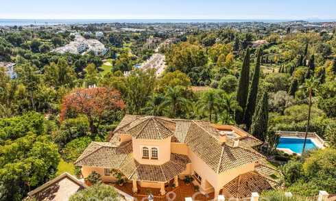 Luxueuze villa met traditionele bouwstijl te koop in een gated community van La Quinta, Benahavis - Marbella 70318