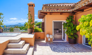 Andalusisch penthouse met Scandinavisch interieurdesign te koop in Nueva Andalucia’s golfvallei, Marbella 70139 