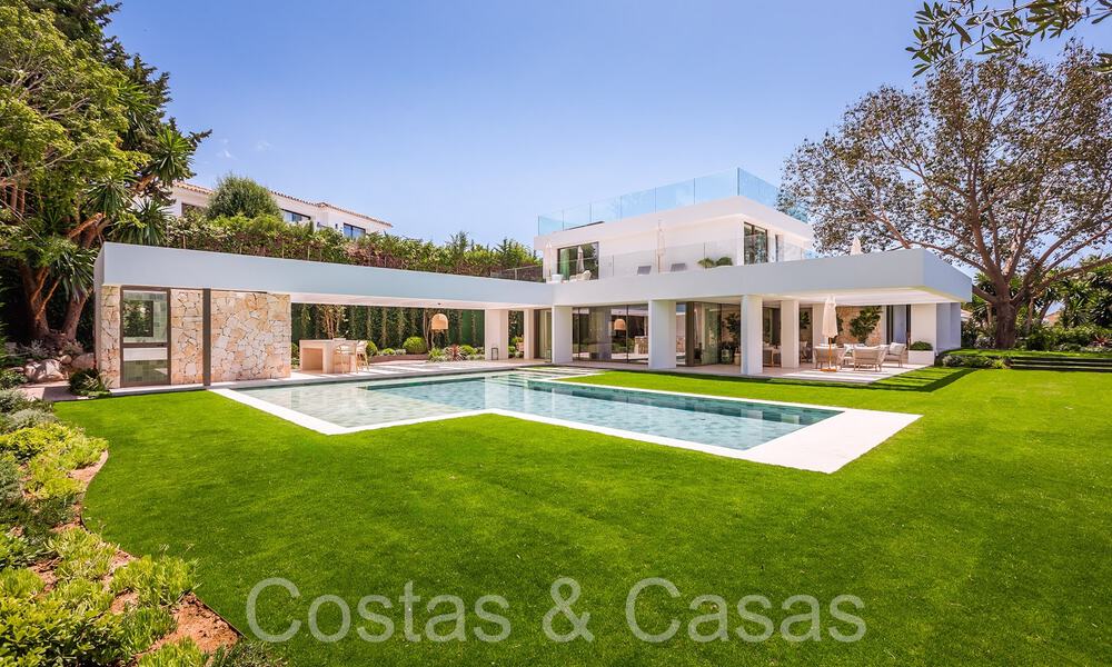 Eersteklas gerenoveerde luxevilla te koop met uitzicht op de golfbaan in Nueva Andalucia’s golfvallei, Marbella 70238