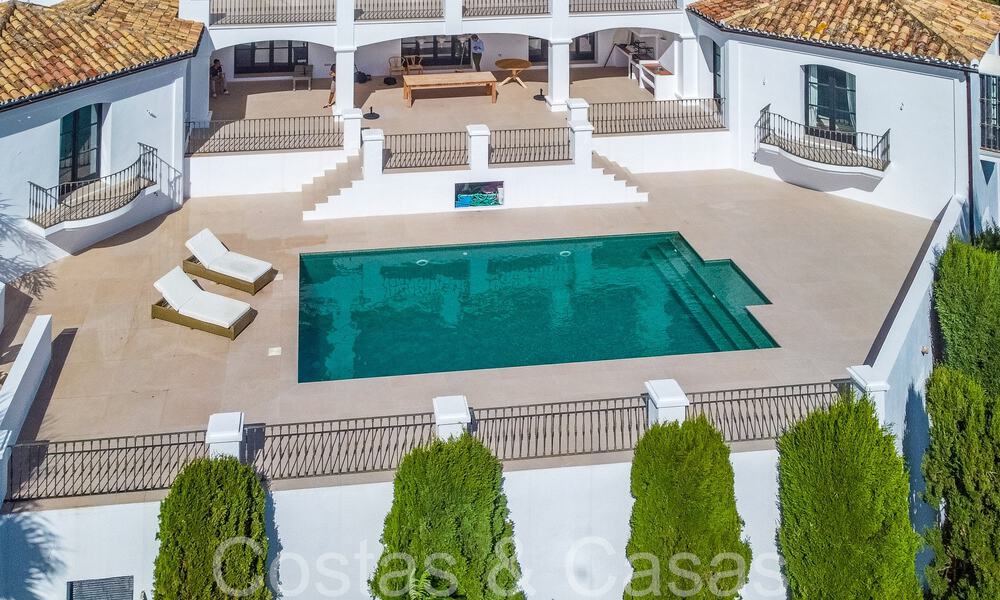 Sublieme Mediterrane luxevilla met panoramisch zeezicht te koop in El Madroñal, Marbella - Benahavis 70377