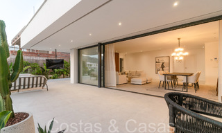 Instapklare, moderne nieuwbouwvilla met weids zeezicht te koop in Nueva Andalucia, Marbella 70430 