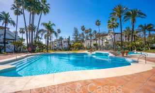 Penthouse te koop in een begeerd strandcomplex op de New Golden Mile tussen Marbella en Estepona 70710 