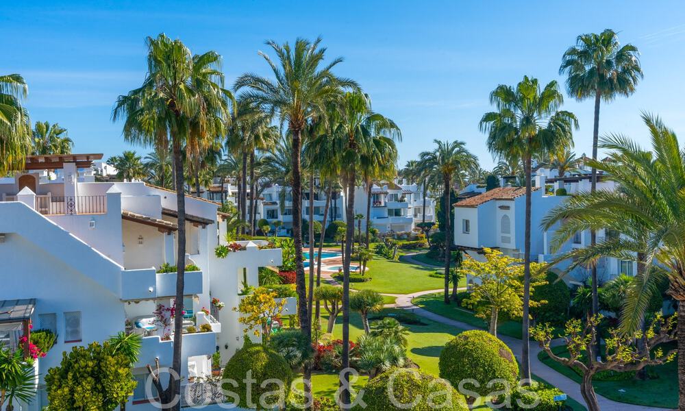 Penthouse te koop in een begeerd strandcomplex op de New Golden Mile tussen Marbella en Estepona 70729