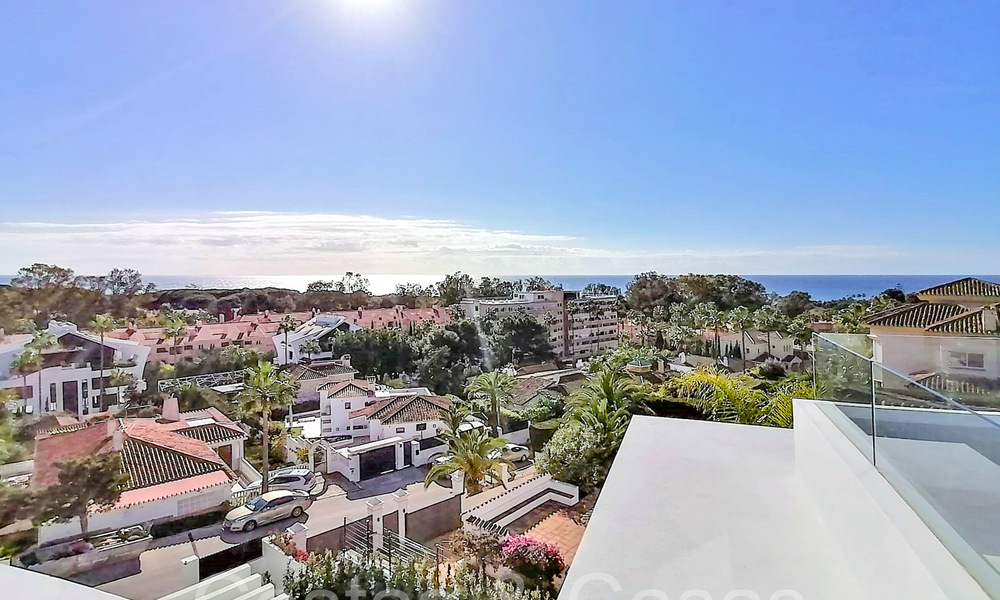 Nieuwe en instapklare villa in moderne stijl te koop met zeezicht, beachside ten oosten van Marbella’s stadscentrum 71443