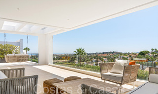 Superieure nieuwbouwvilla met moderne architectuur te koop in een gated community in Nueva Andalucia, Marbella 71663 