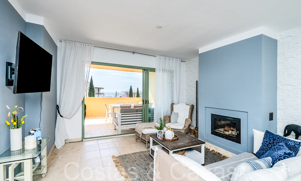 Prachtig Mediterraan appartement te koop in een vijfsterren golfresort op de New Golden Mile in Benahavis - Marbella 71637