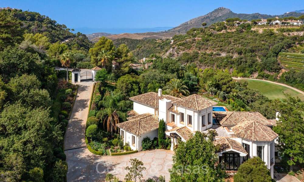 Prestigieuze, Spaanse luxevilla te koop grenzend aan de golfbaan in het hoogstaande La Zagaleta golfresort, Benahavis - Marbella 72452