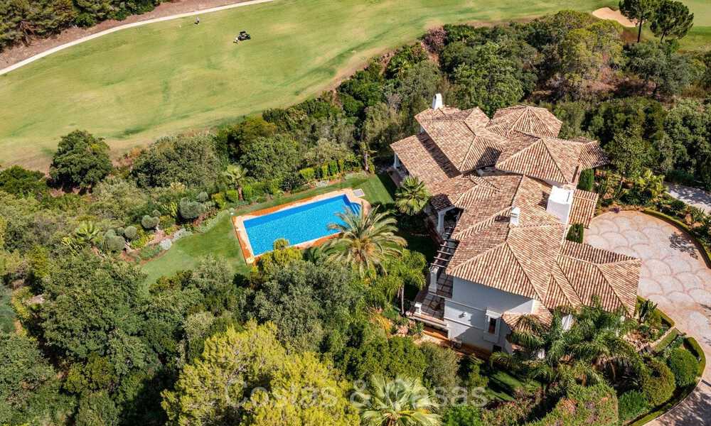 Prestigieuze, Spaanse luxevilla te koop grenzend aan de golfbaan in het hoogstaande La Zagaleta golfresort, Benahavis - Marbella 72453