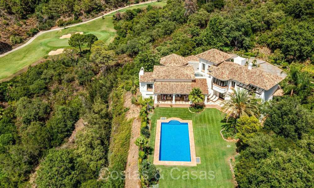 Prestigieuze, Spaanse luxevilla te koop grenzend aan de golfbaan in het hoogstaande La Zagaleta golfresort, Benahavis - Marbella 72464