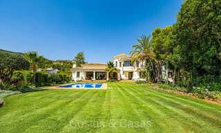 Prestigieuze, Spaanse luxevilla te koop grenzend aan de golfbaan in het hoogstaande La Zagaleta golfresort, Benahavis - Marbella 72470 