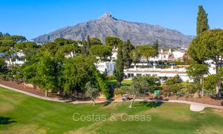 Mediterrane gelijkvloerse villa te koop grenzend aan de Aloha golfbaan in Nueva Andalucia, Marbella 72857 