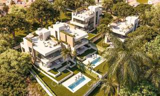 Moderne nieuwebouwvilla’s te koop op enkele meters van het strand ten oosten van Marbella centrum 72684 