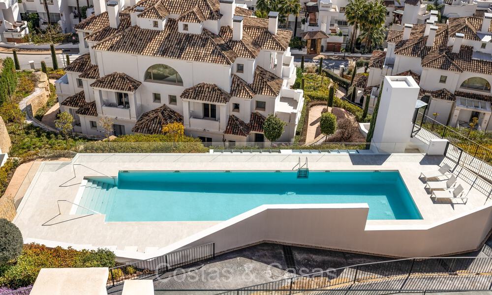 Luxueus appartement te koop met panoramisch zeezicht in een boutique complex in Nueva Andalucia, Marbella 72899