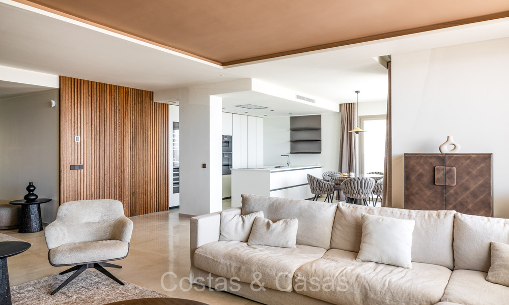 Luxueus appartement te koop met panoramisch zeezicht in een boutique complex in Nueva Andalucia, Marbella 72909