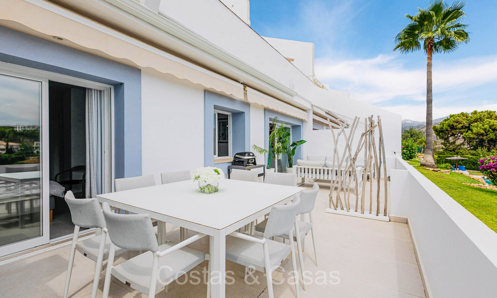 Prestigieus gerenoveerd appartement te koop met ruim terras in La Quinta golfresort, Benahavis - Marbella 72925