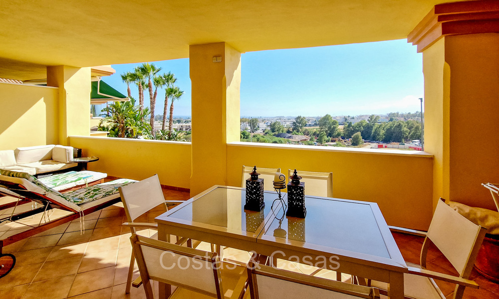 Appartement te koop op loopafstand van Puerto Banus en het strand in Nueva Andalucia, Marbella 73089