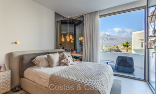 Verfijnde, minimalistische luxewoning te koop in een prestigieus complex in Nueva Andalucia, Marbella 73140 