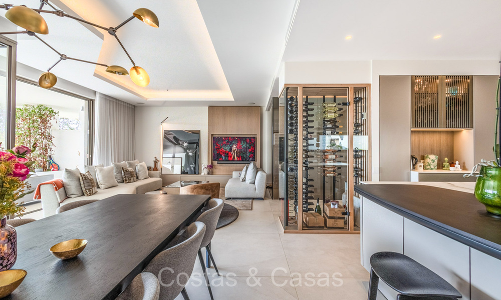 Verfijnde, minimalistische luxewoning te koop in een prestigieus complex in Nueva Andalucia, Marbella 73159