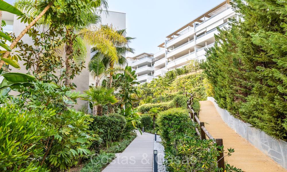 Instapklaar, modern luxe appartement te koop in het vooraanstaande Benahavis - Marbella 73368