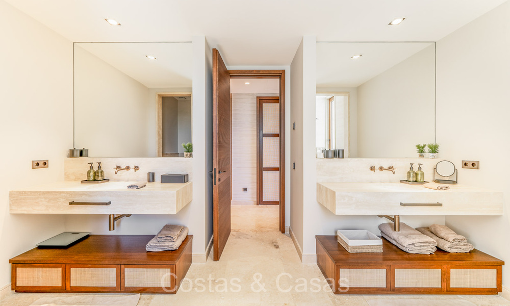 Eersteklas modern luxe appartement met adembenemend golf- en zeezicht te koop in een 5* golfresort in Casares, Costa del Sol 73376