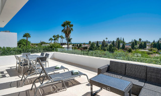 Prachtige, moderne luxevilla te koop in een vooraanstaande woonwijk op de New Golden Mile tussen Marbella en Estepona 73782 