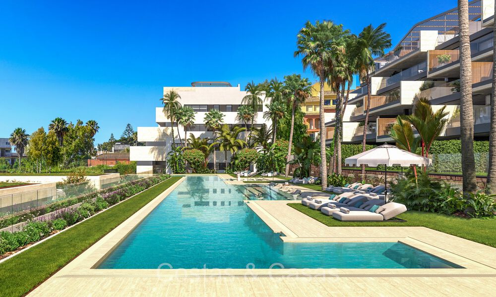 Nieuwe boutique appartementen en huizen in een eerstelijnsstrand complex te koop in Manilva aan de Costa del Sol 73502