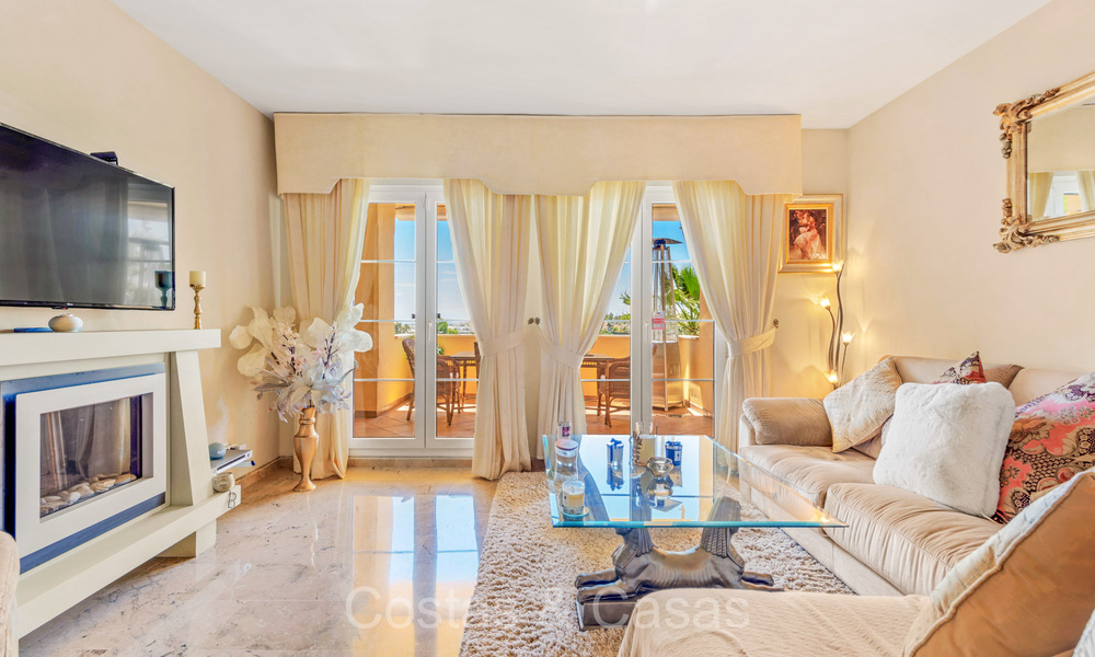 3-slaapkamer appartement te koop op loopafstand van Puerto Banus en het strand in een gated urbanisatie in Nueva Andalucia, Marbella 73719