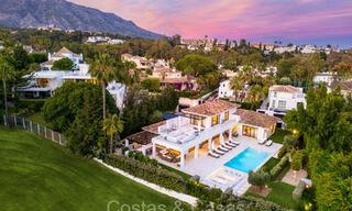 Luxueus gerenoveerde modern-mediterrane villa te koop, eerstelijnsgolf in Nueva Andalucia, Marbella 73876 