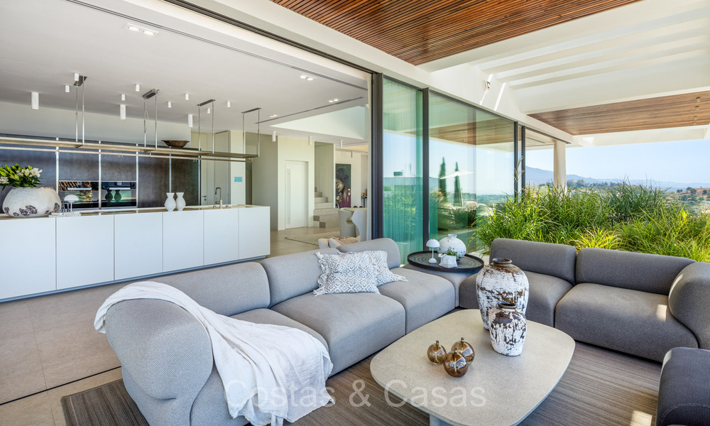 Majestueuze designervilla met geavanceerde architectuur te koop in La Quinta, Benahavis - Marbella 74007