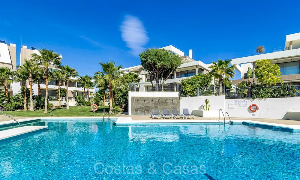 Luxueus tuinappartement te koop in Cabopino, ten Oosten van Marbella centrum 74076