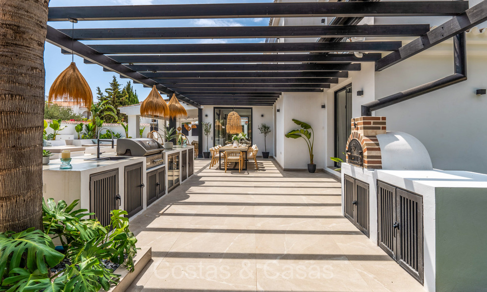 Prestigieuze, Mediterrane luxevilla te koop in een geprefereerde strandurbanisatie in San Pedro, Marbella 74296