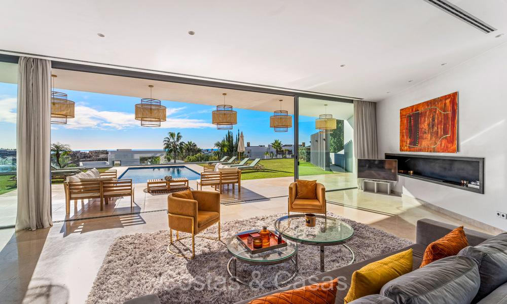 Modernistische luxevilla te koop met panoramisch zeezicht in een exclusieve wijk van Benahavis - Marbella 74429