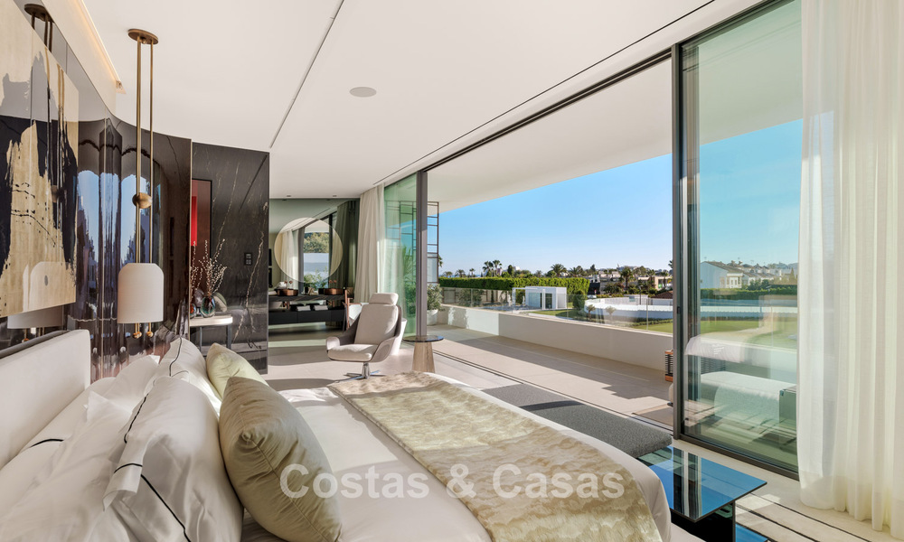 Instapklaar huis in een innovatief en luxueus complex met zeezicht, gelegen op Marbella’s Golden Mile 74564